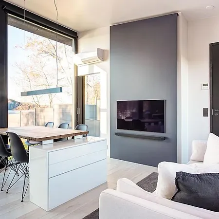 Noir Muurla - Premium - Lakefront - Stylish Villa