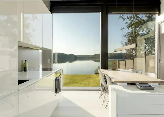 Noir Muurla - Premium - Lakefront - Stylish